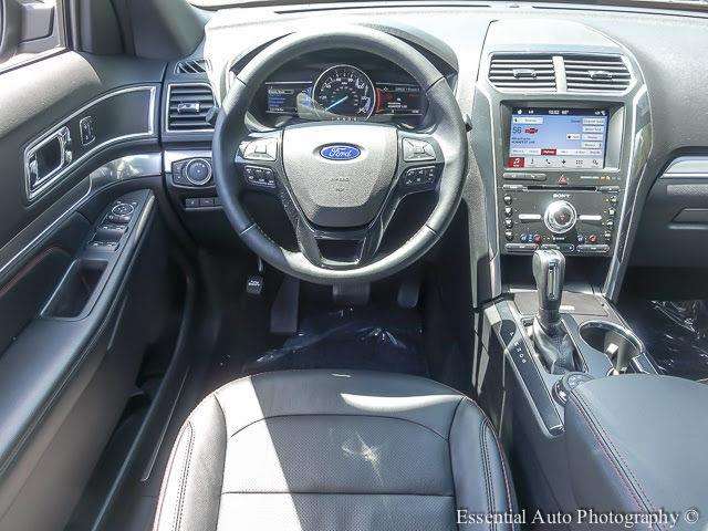 Ford Explorer 2017 photo 14